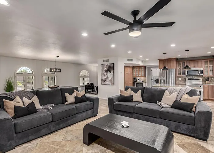 The Parkwood Retreat *