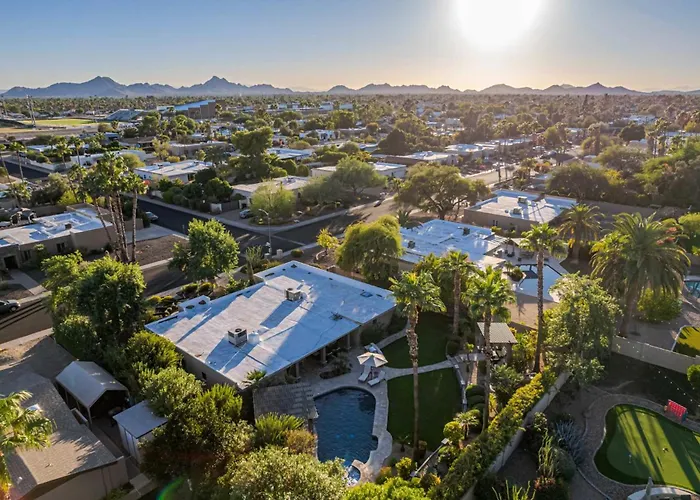 The Parkwood Retreat *